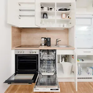 studioapartment-am-hauptbahnhof.graz-austria-hotels.com/